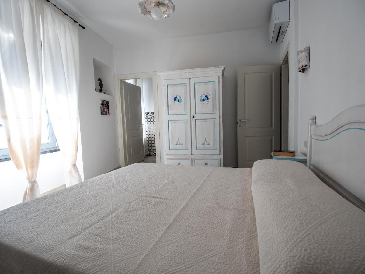 Affittacamere Solki SantʼAntìoco Esterno foto
